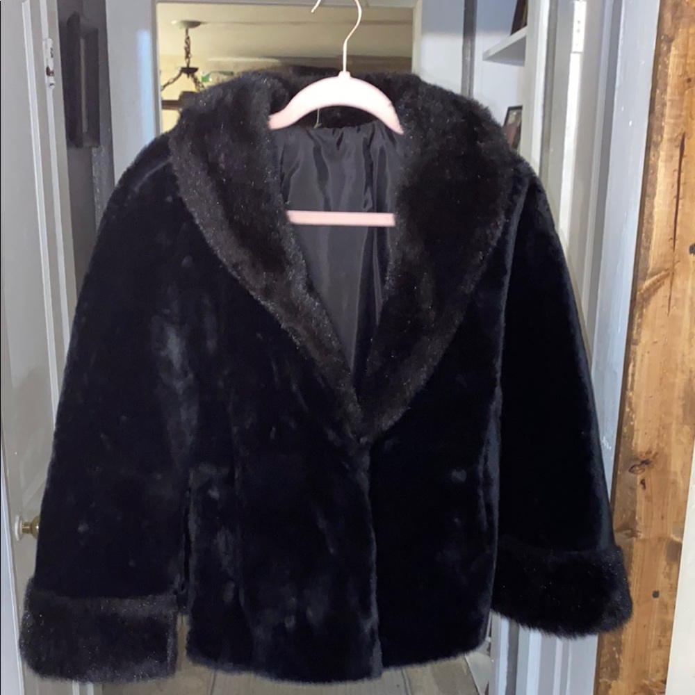 Elegant Black Faux Fur Women's cape shawl Edmunds of Denver vintage